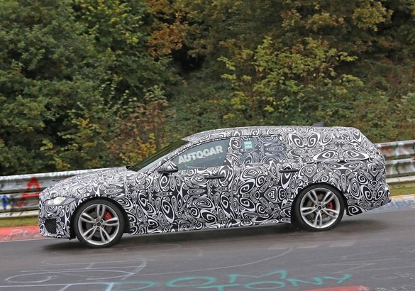 Jaguar готовит XF универсал