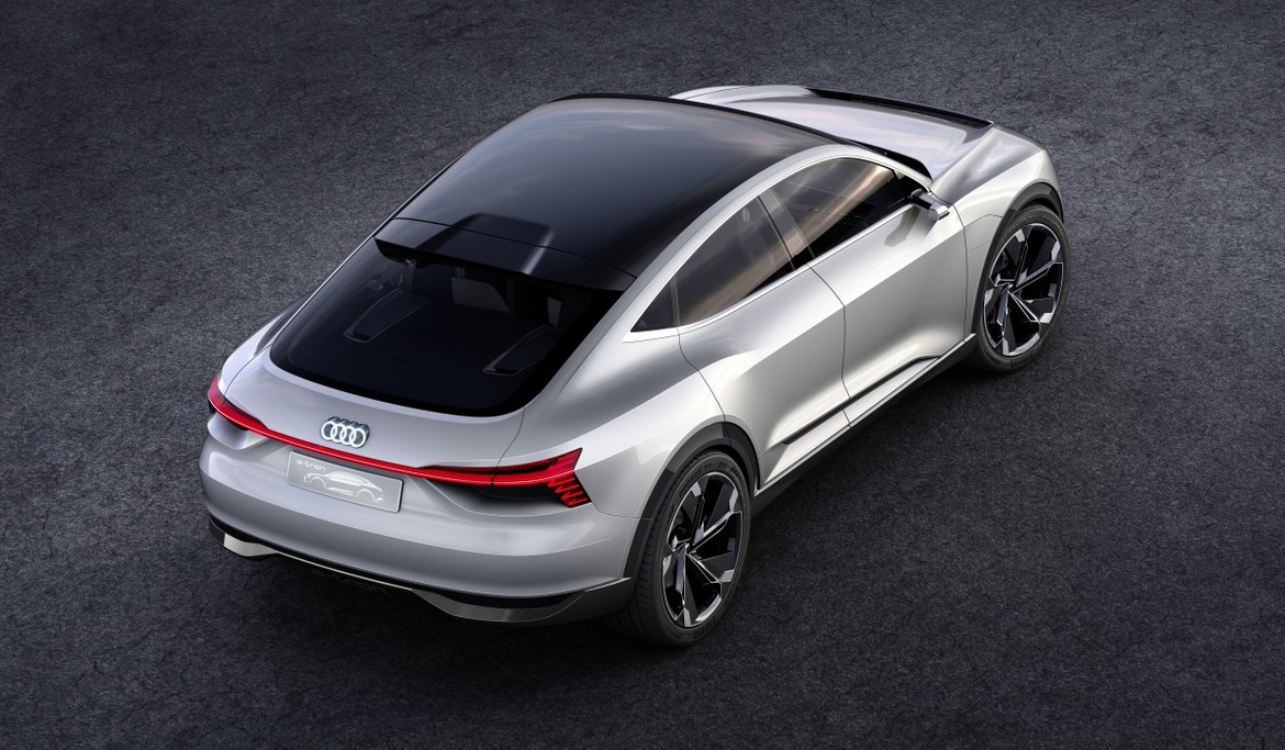 Шанхай 2017: Audi представил электрическое купе