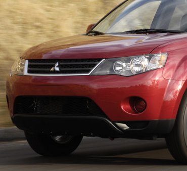 Mitsubishi отзывает Outlander в России