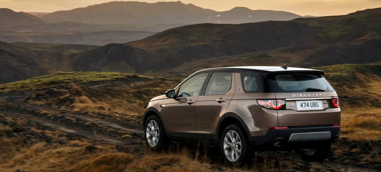 Land Rover плотнее познакомил петербуржцев с Discovery Sport