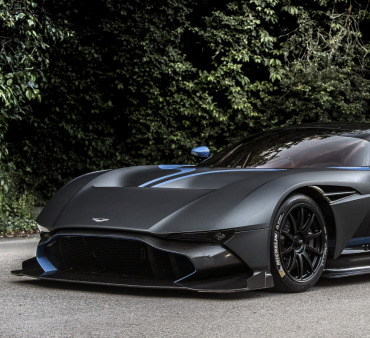 Castrol продолжит сотрудничество с Aston Martin