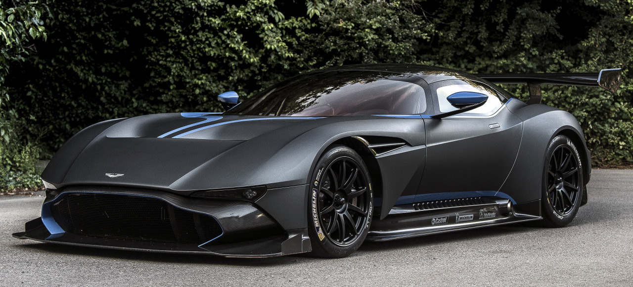 Castrol продолжит сотрудничество с Aston Martin