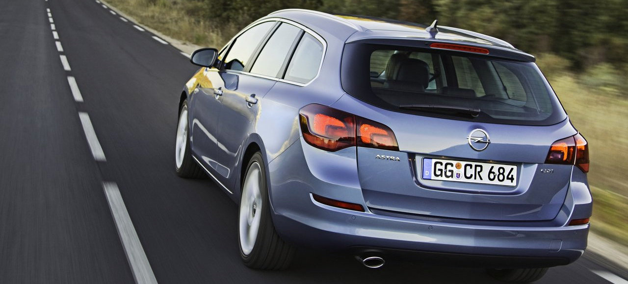 Универсал Opel Astra дебютирует вместе с хэтчбеком