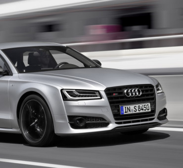 Audi S8 plus доедет до России к началу 2016 года