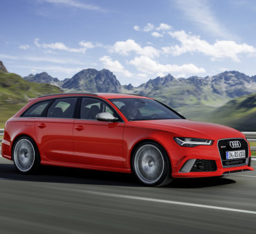 В Россию едет пара «заряженных» Audi