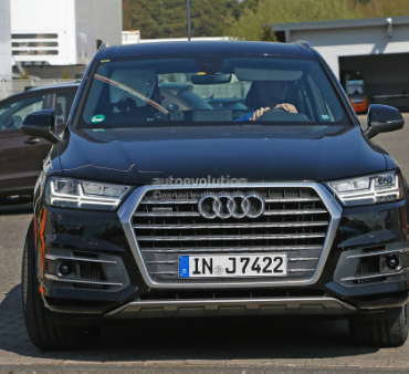 Спортивный Audi Q7 попал в объектив