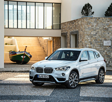 BMW рассекретила новое поколение кроссовера X1