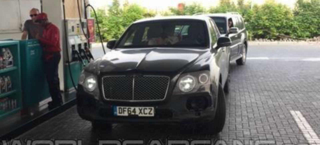 Bentley Bentayga замечен почти без камуфляжа