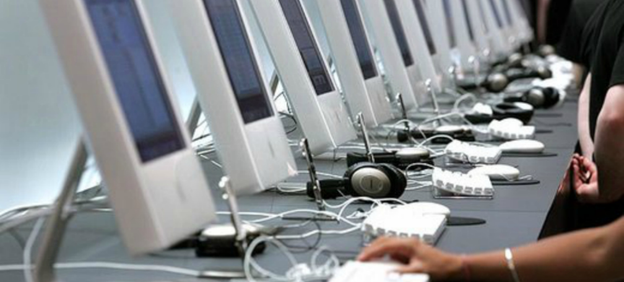 Начинающим водителям помогут по телефону