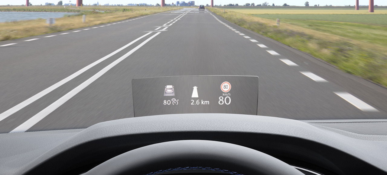 Новый Volkswagen Passat получил проекционный дисплей