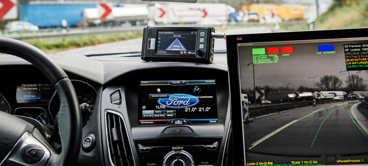 Автомобили Ford будут сами «прорываться» сквозь пробки