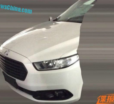 В сети появились шпионские фото китайского  Ford Mondeo