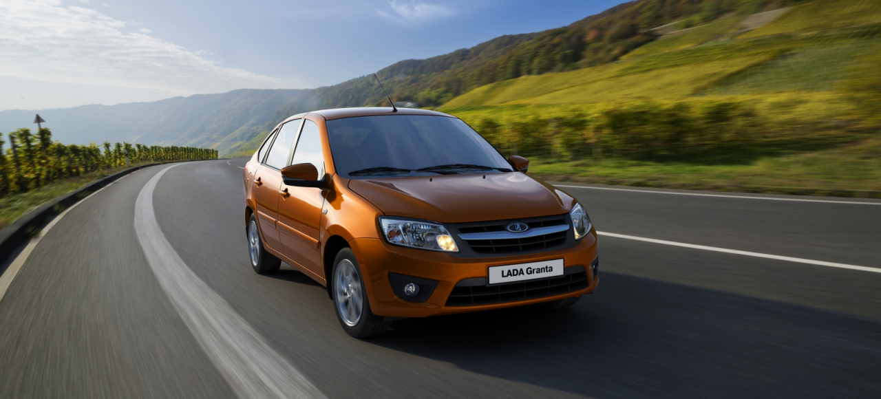 Автомобили Lada подорожали больше, чем на 4%