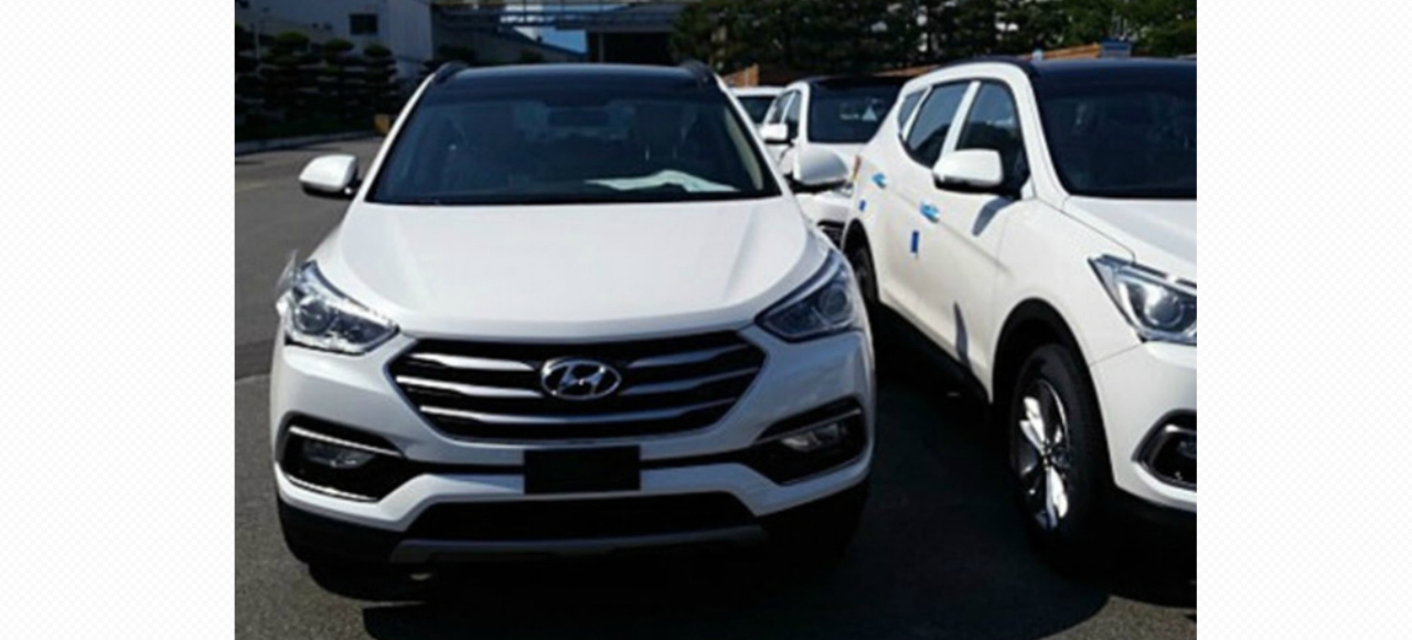 Обновленный Hyundai Santa Fe попался без камуфляжа