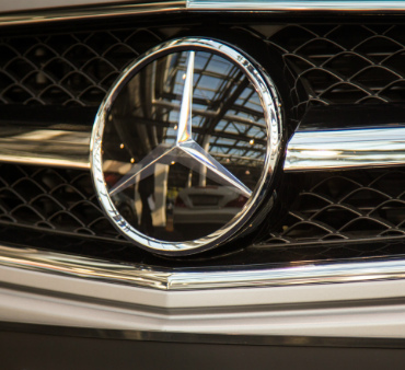 Daimler планирует построить завод в России