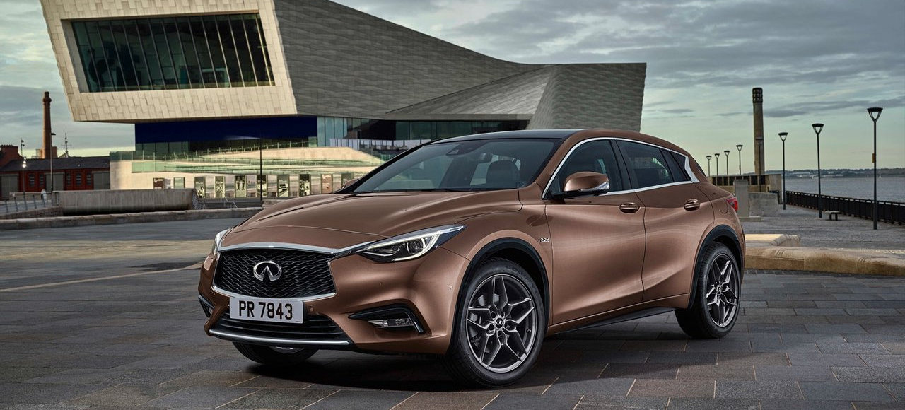 Infiniti показал салон нового Q30