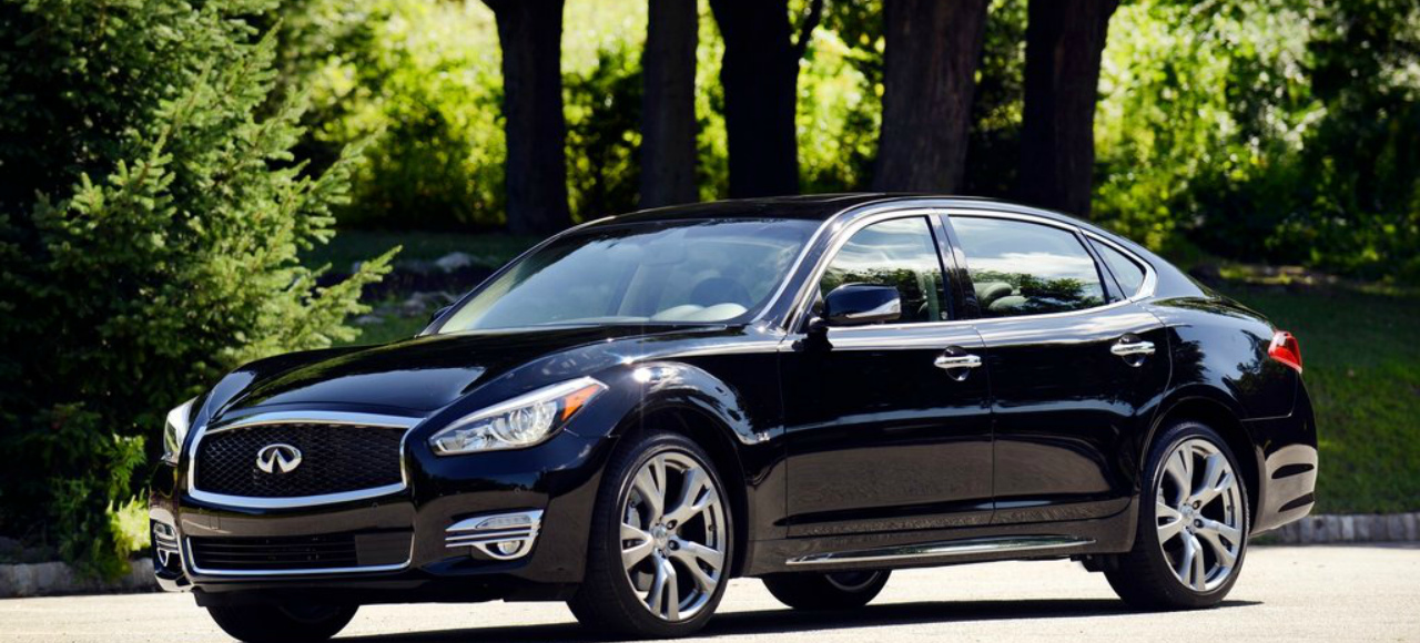 Компания Infiniti представила Q70L Bespoke Edition