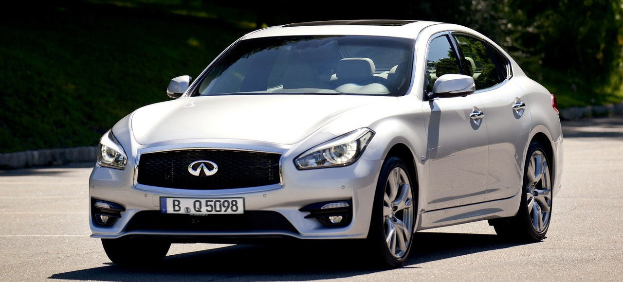 В Москве показали обновленный Infiniti Q70