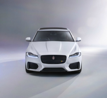 Состоялась премьера нового Jaguar XF