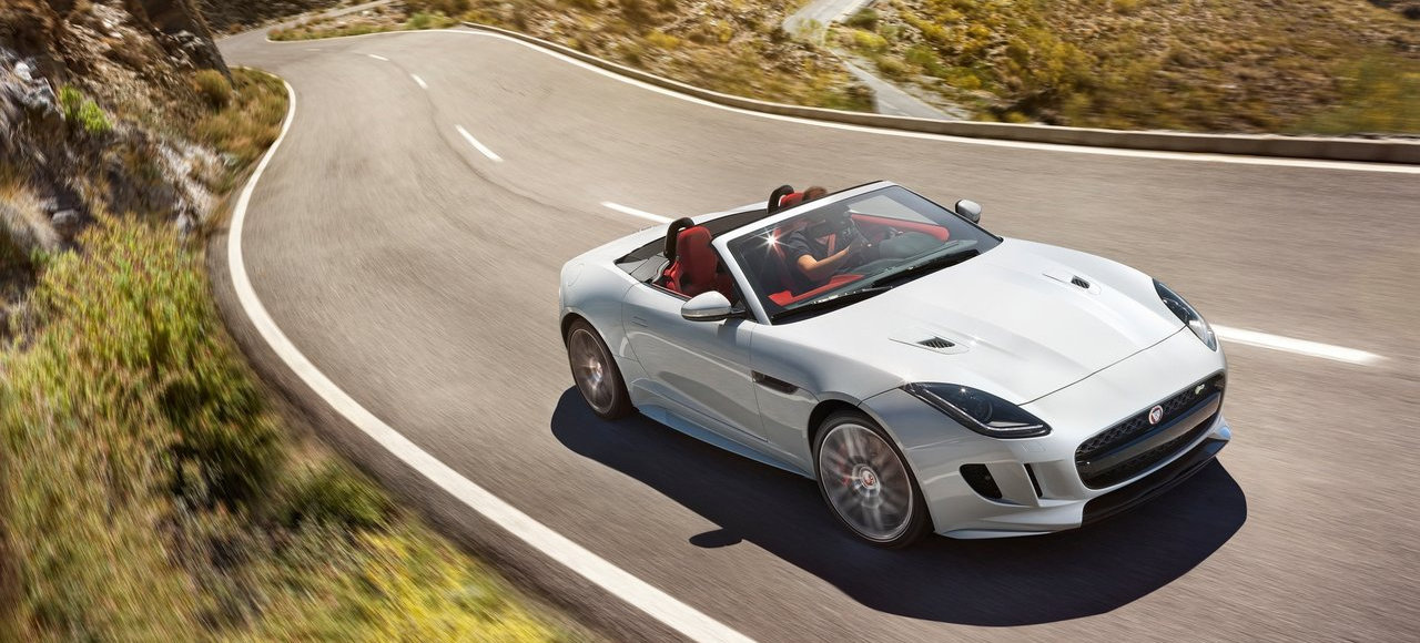 Jaguar тестирует «заряженный» F-Type SVR