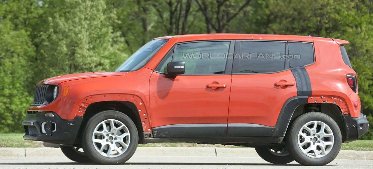 В Jeep начали испытывать новый кроссовер