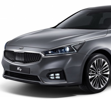 Kia показала фото новой Cadenza