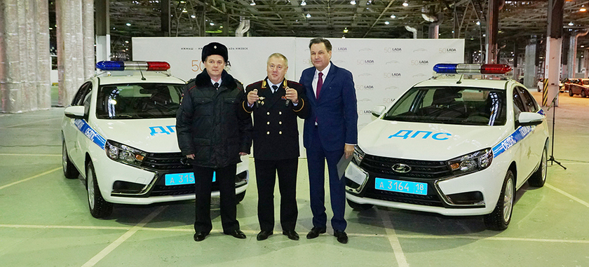 Ижевские «гаишники» будут ездить на Lada Vesta