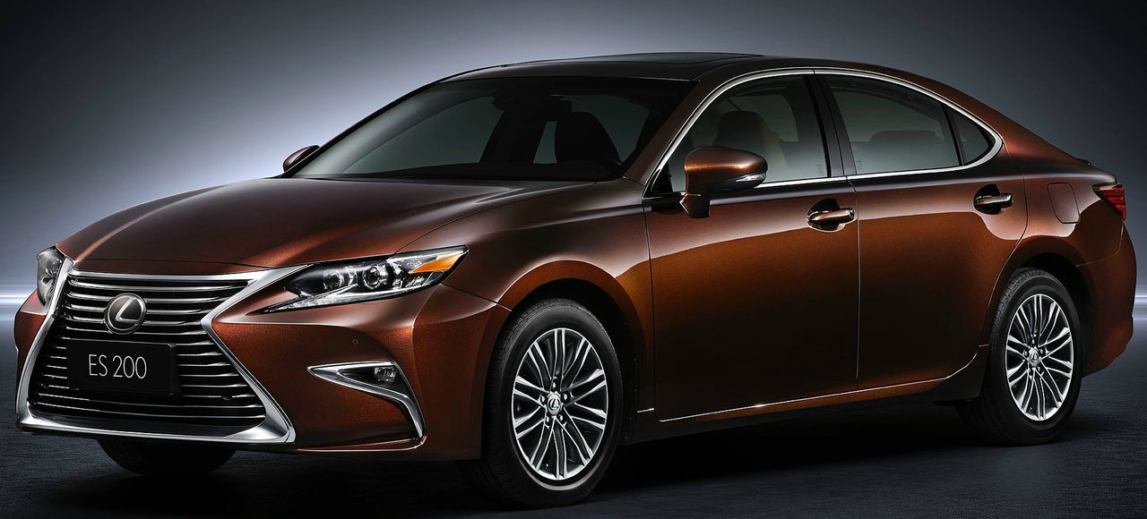 Lexus показал обновленный ES