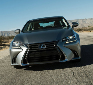 Lexus обновил седан GS и внедорожник LX 570