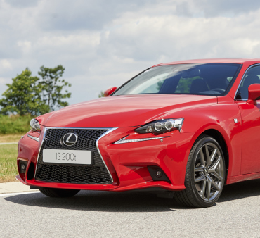 Турбированный Lexus IS будет стоить от 2 млн рублей