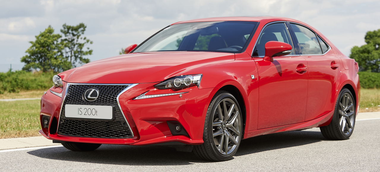 Турбированный Lexus IS будет стоить от 2 млн рублей