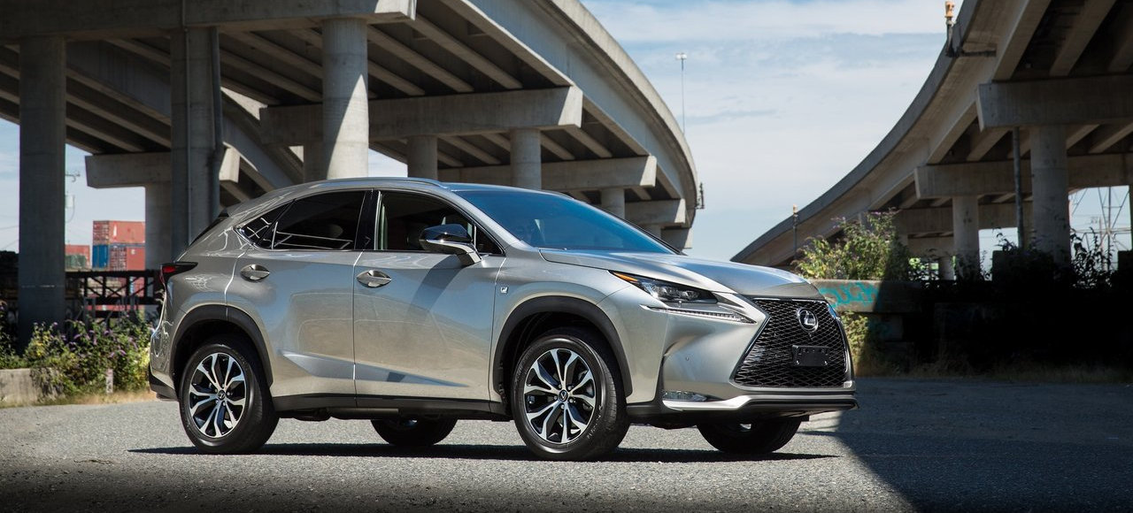 Lexus продлевает действие скидок