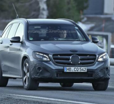 Появились новые фото Mercedes GLC