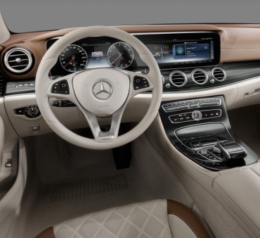 Mercedes показал салон нового E-Class