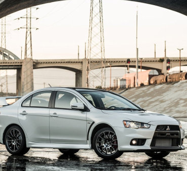 Mitsubishi прощается с Lancer Evolution