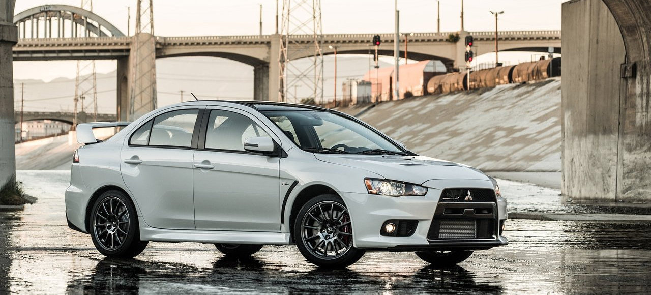 Mitsubishi прощается с Lancer Evolution