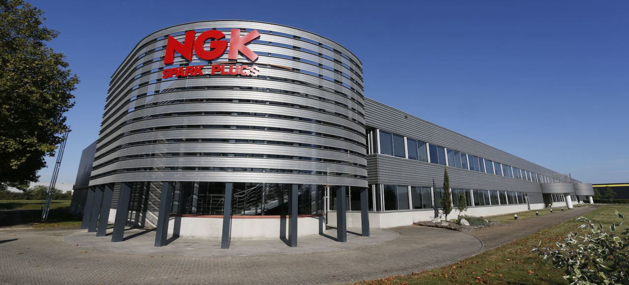 Завод NGK изготовил 500-миллионную свечу зажигания