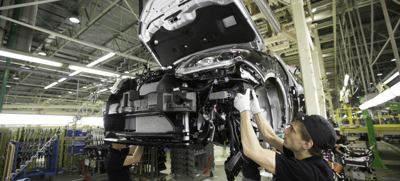 Петербургский завод Nissan начал работать