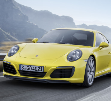 Обновленный Porsche 911 получил полный привод