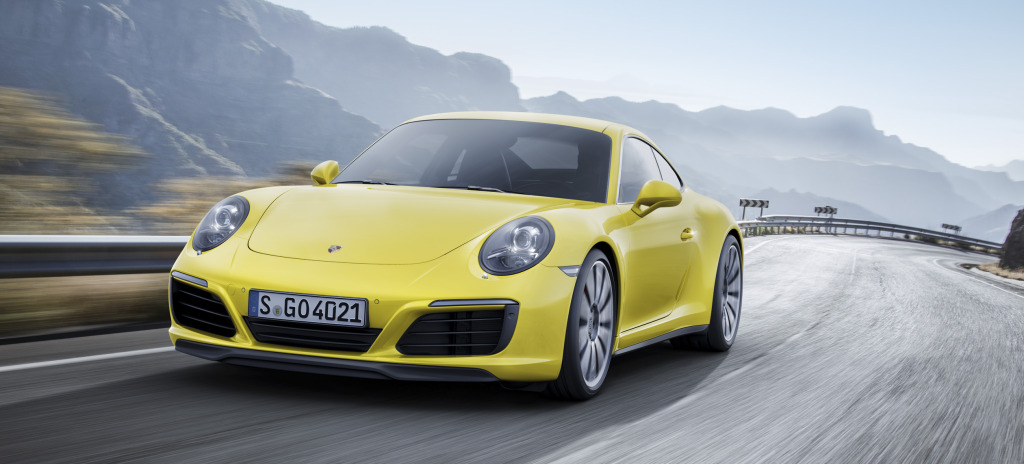 Обновленный Porsche 911 получил полный привод