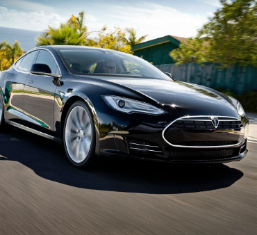 Теперь подержанные Tesla можно приобрести через интернет