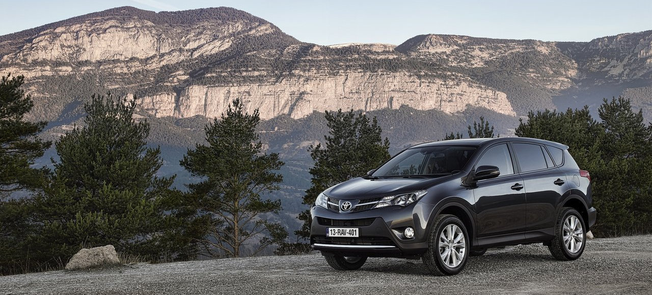 Toyota RAV4 – лидер среди кроссоверов в июле
