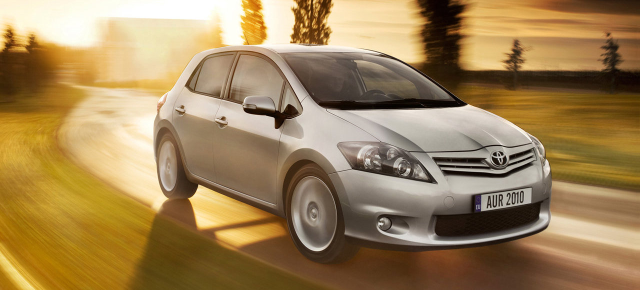 Toyota отзывает в России более тысячи автомобилей