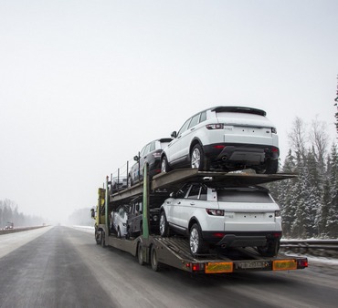 Импорт иномарок в Россию сократился почти на 45%