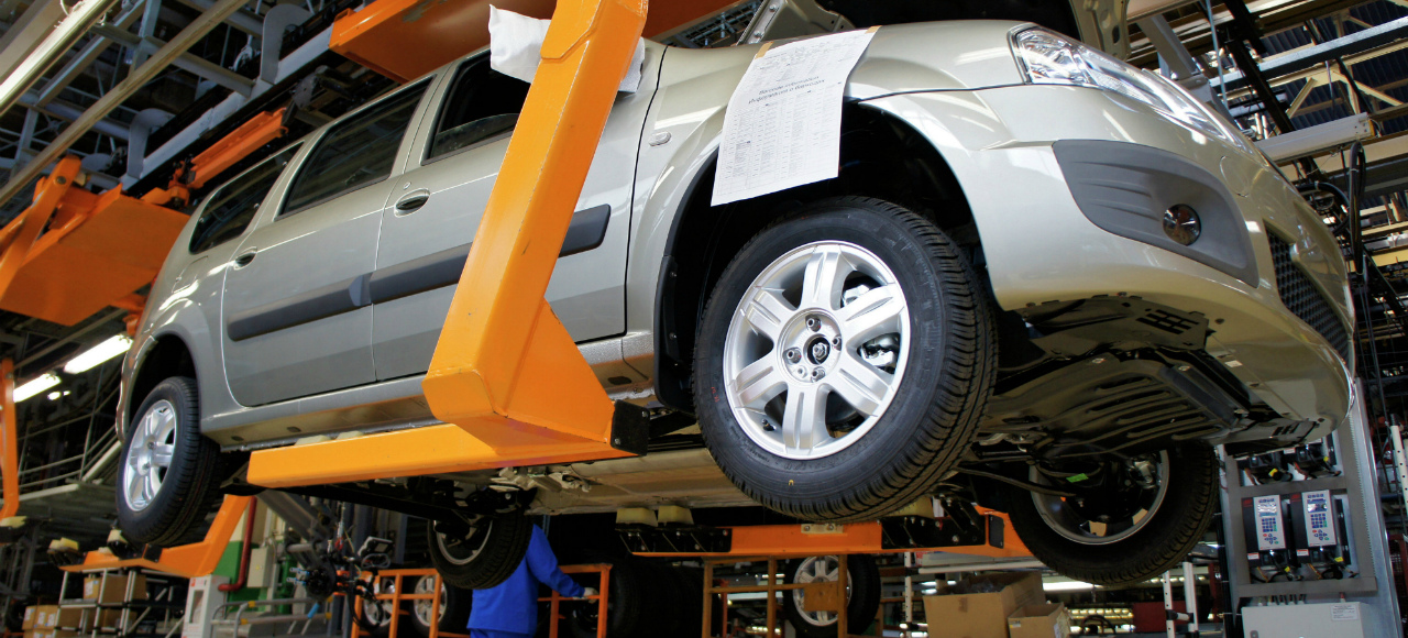 В России сократилось производство легковых автомобилей