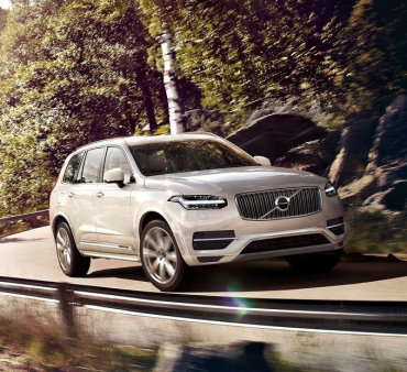 Volvo отзовет 10 000 кроссоверов XC90