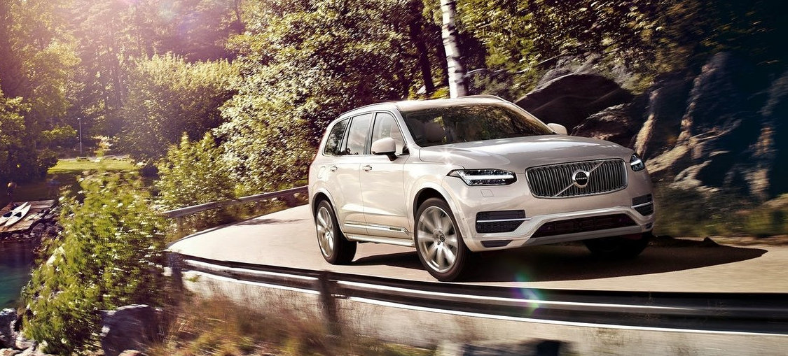Volvo отзовет 10 000 кроссоверов XC90