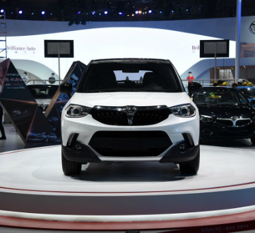 В Россию приедет кроссовер Brilliance V3
