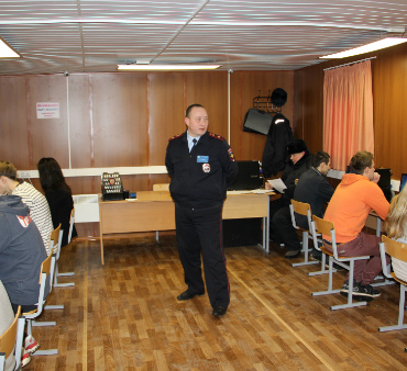 Водители такси и маршруток будут сдавать экзамены каждые 5лет