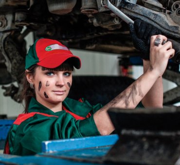 Подорожал ли нормо-час на станциях у дилеров Петербурга?